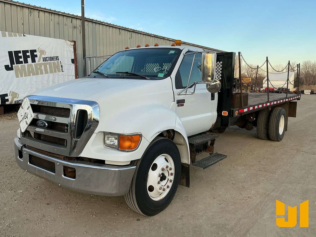 Image of Ford F-650 Primary image