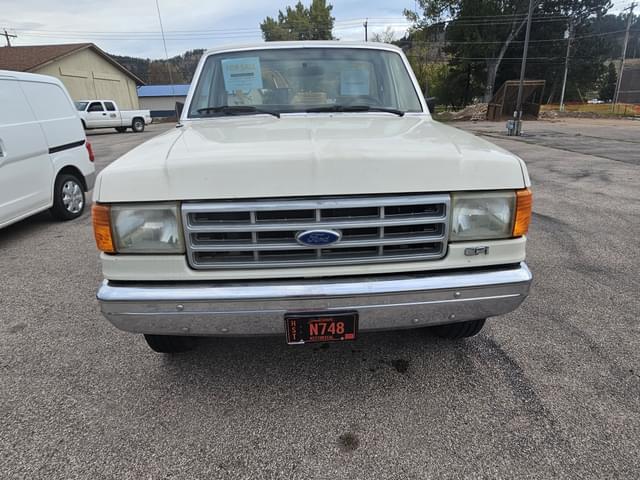 Image of Ford F-250 equipment image 1