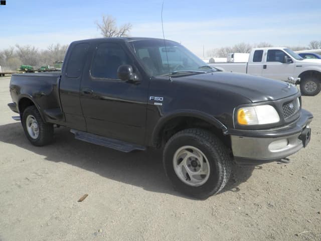 Image of Ford F-150 equipment image 2