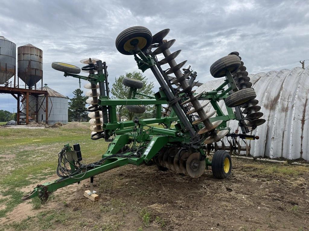Image of John Deere 637 Primary image