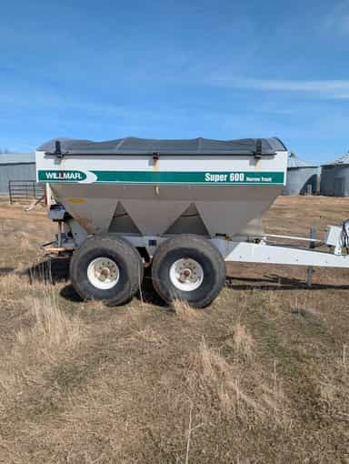 Fertilizer Applicators - Dry