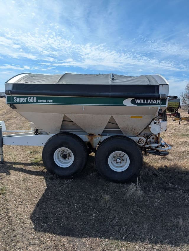 Image of Willmar 600 equipment image 2