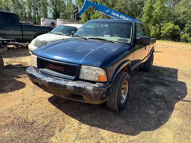 Image of GMC Sonoma equipment image 1