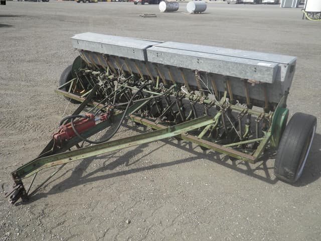 Image of John Deere Van Brunt equipment image 3