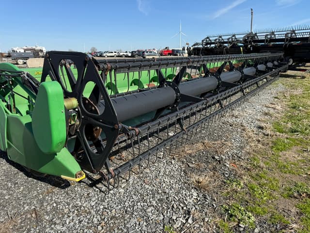 Image of John Deere 635F equipment image 3