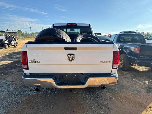 Image of Dodge Ram 1500 equipment image 4