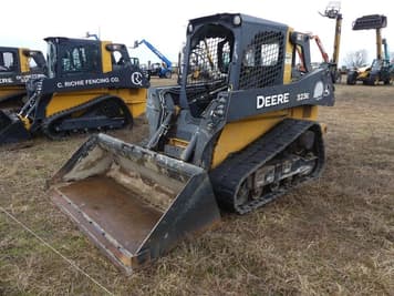 Main image John Deere 323E