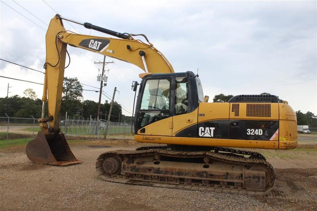 Main image Caterpillar 324D