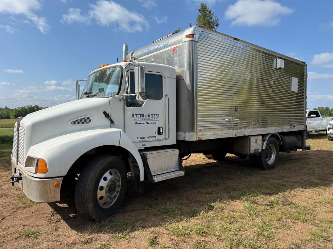 Image of Kenworth T300 Primary image