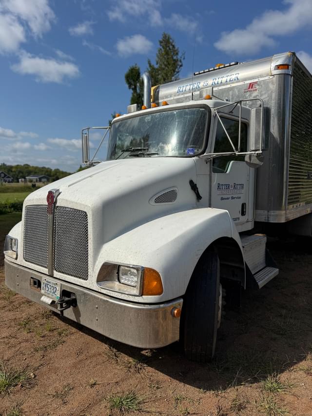 Image of Kenworth T300 equipment image 1