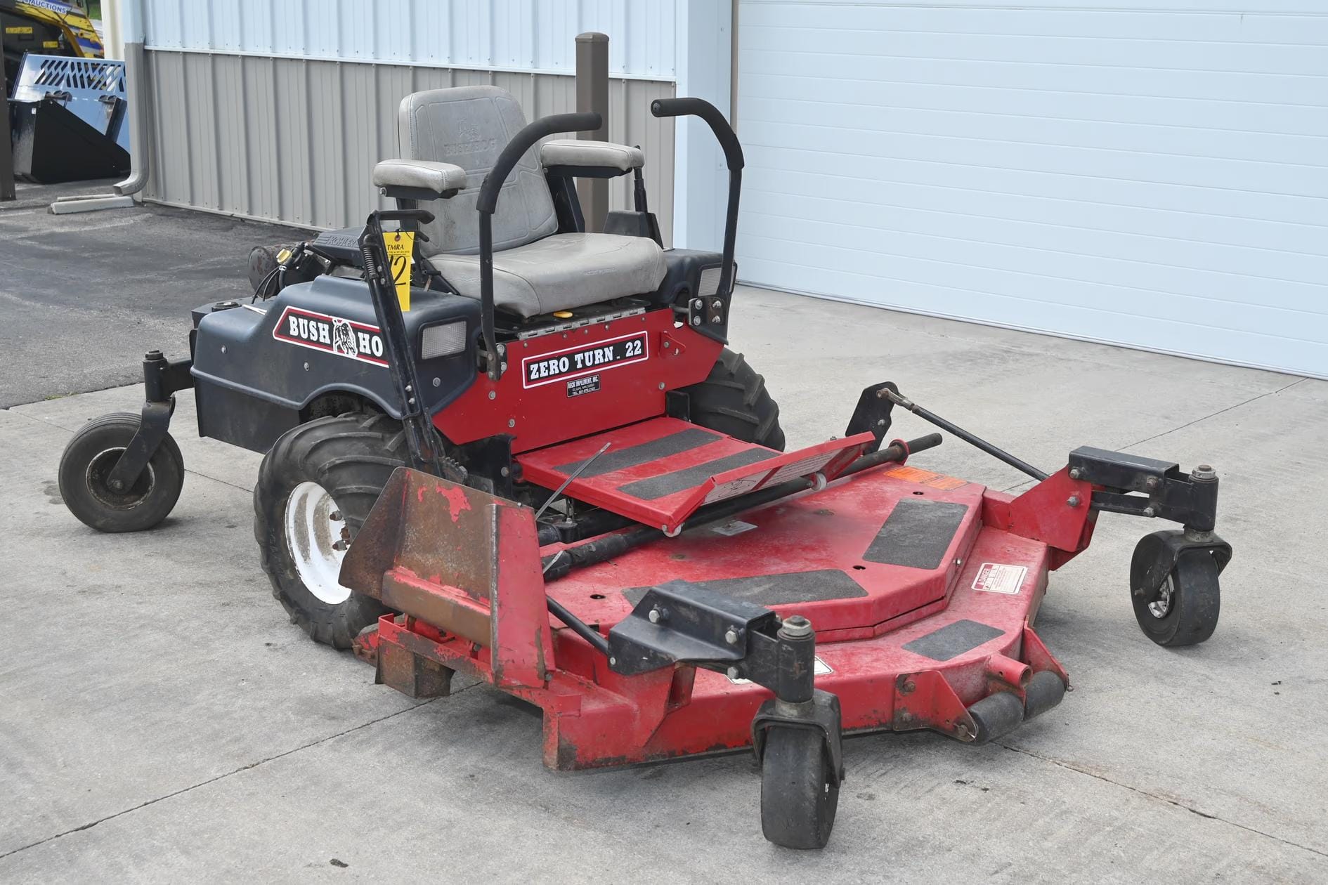 Bush Hog Zero Turn 22 Equipment Image0