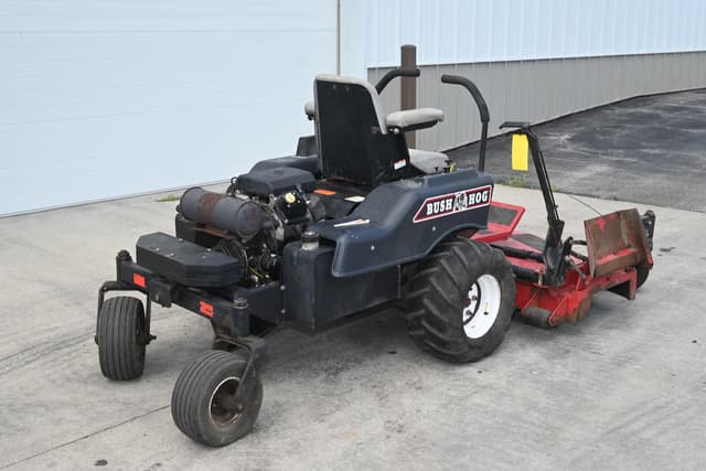 Image of Bush Hog Zero Turn 22 equipment image 2