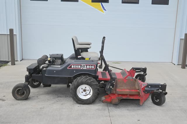 Image of Bush Hog Zero Turn 22 equipment image 1