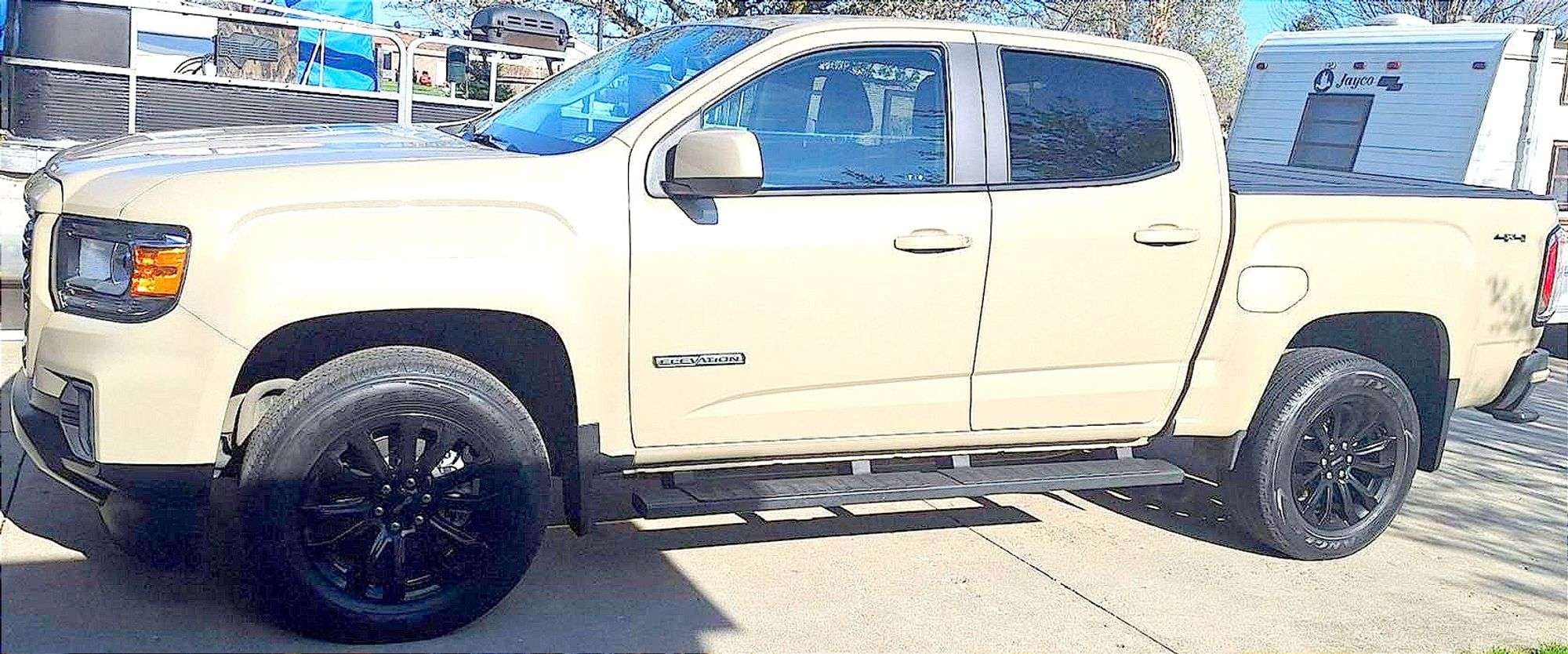 2022 GMC Canyon Equipment Image0