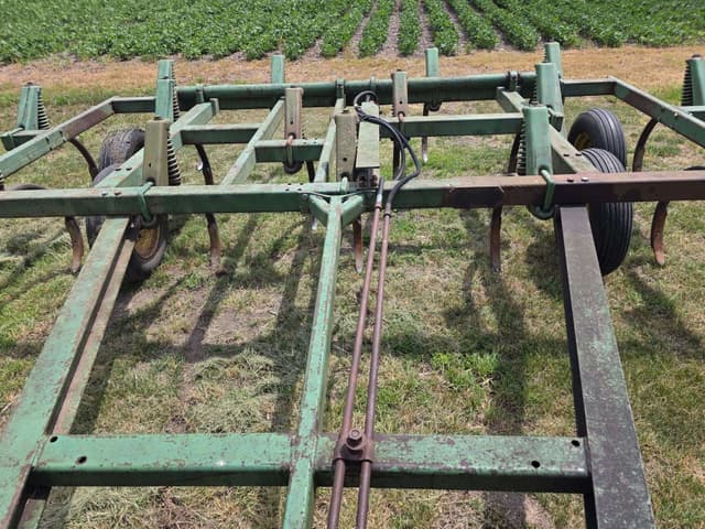 Image of John Deere E1600 equipment image 4