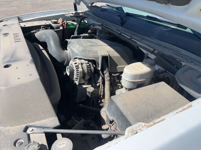 Image of Chevrolet 2500HD equipment image 4