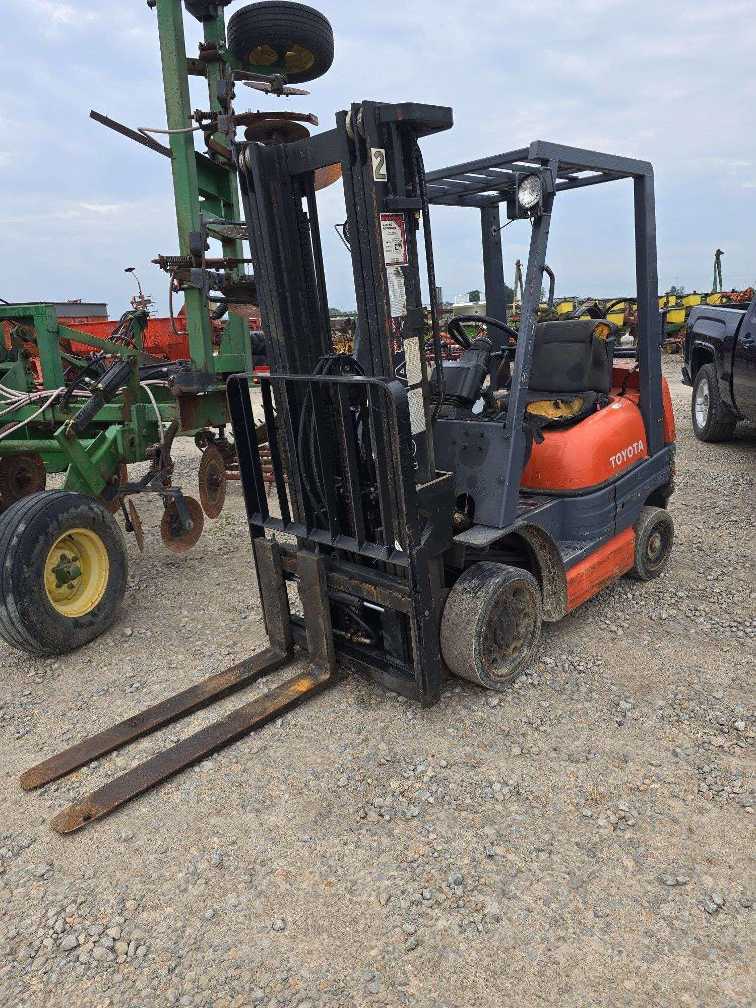 Main image Toyota 42-6FGCU20