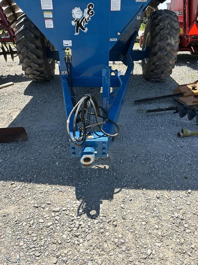 Image of Kinze 450C equipment image 2