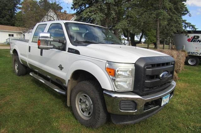 Image of Ford F-350 equipment image 1