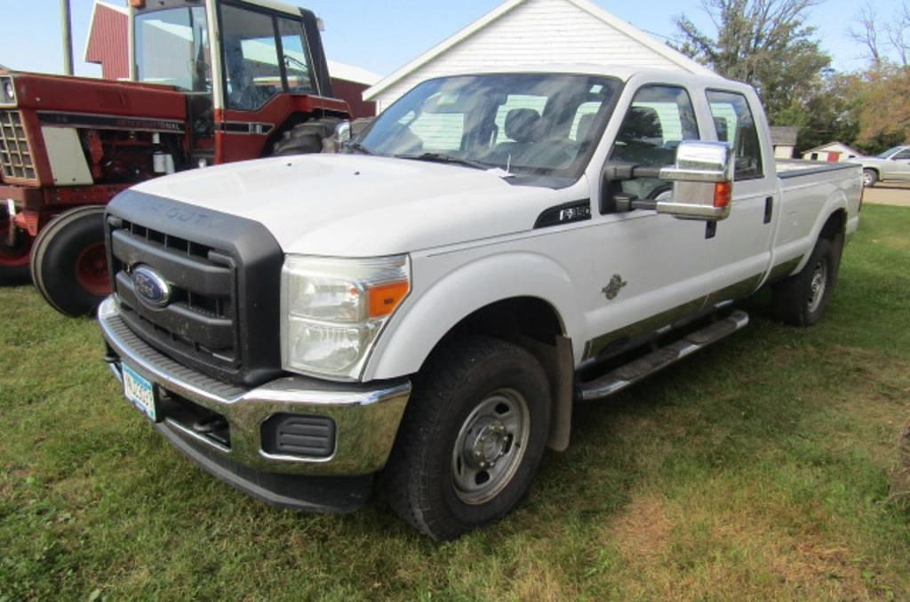 Image of Ford F-350 Primary image