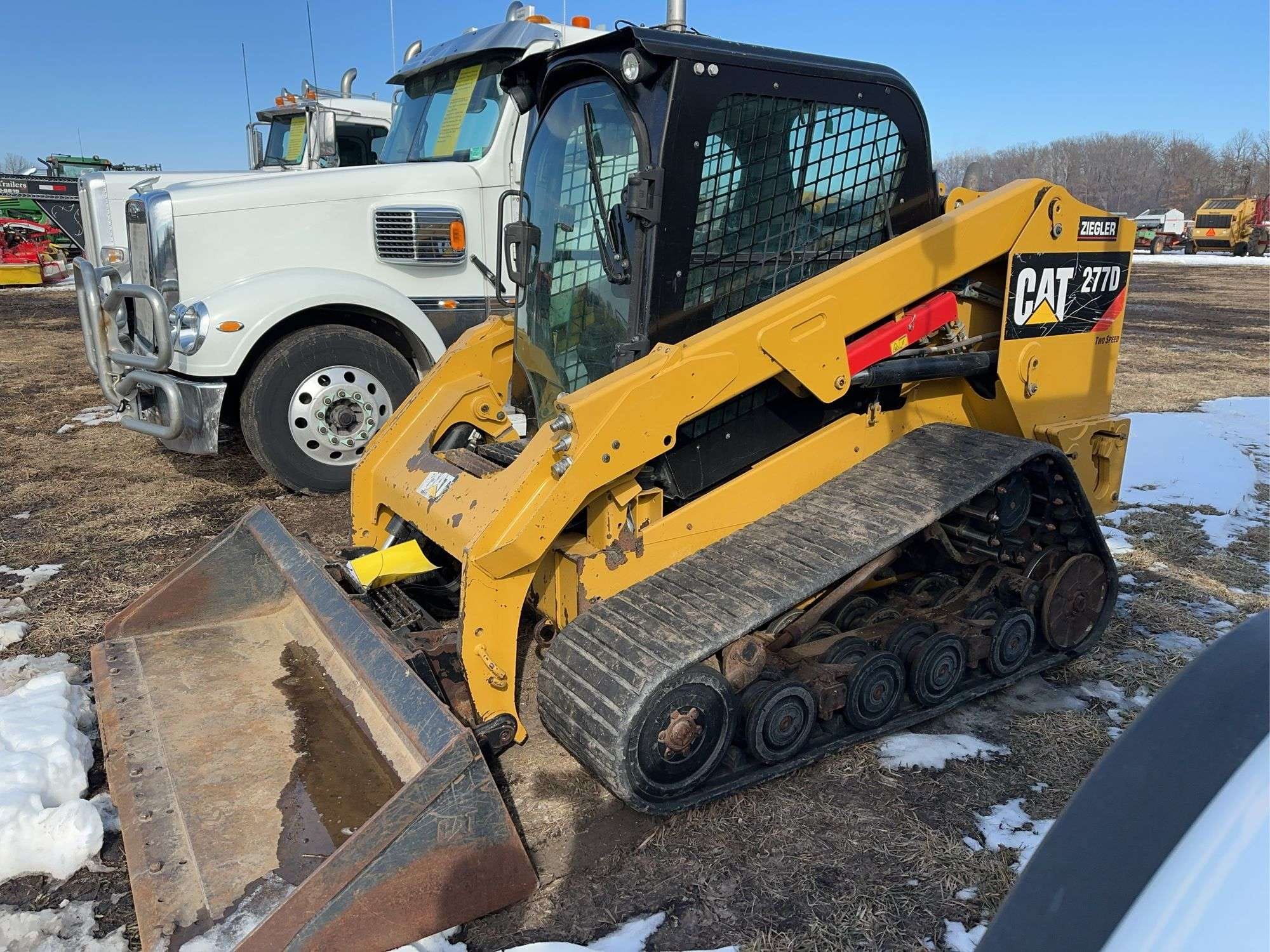 Caterpillar 277D Equipment Image0