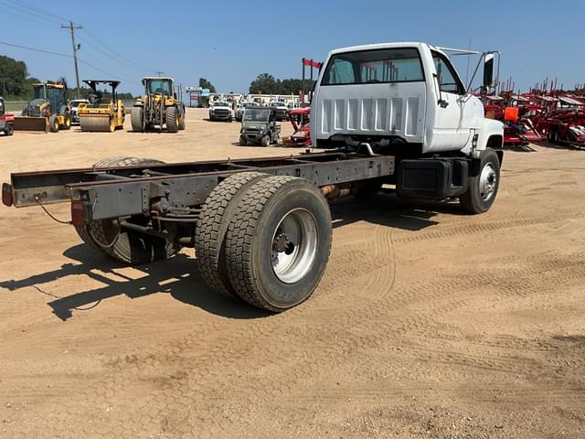 Image of GMC C7500 equipment image 4