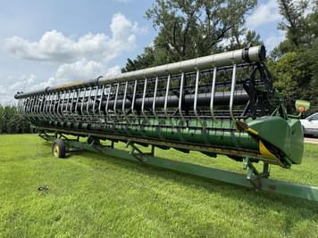 Main image John Deere 635F