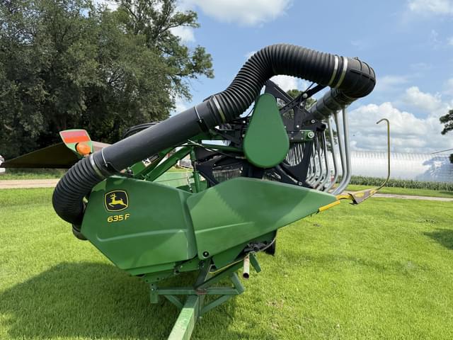 Image of John Deere 635F equipment image 3