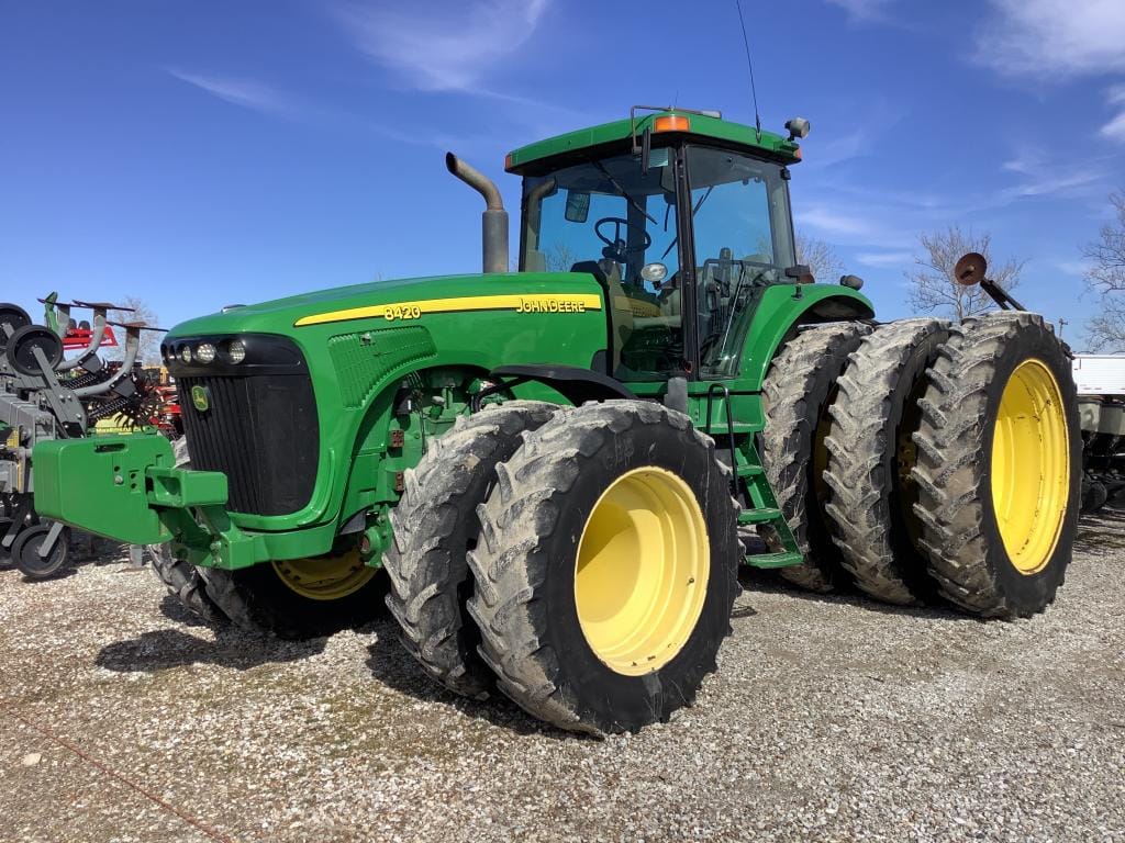 Main image John Deere 8420