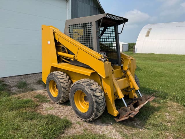 Image of Gehl 6625 equipment image 4