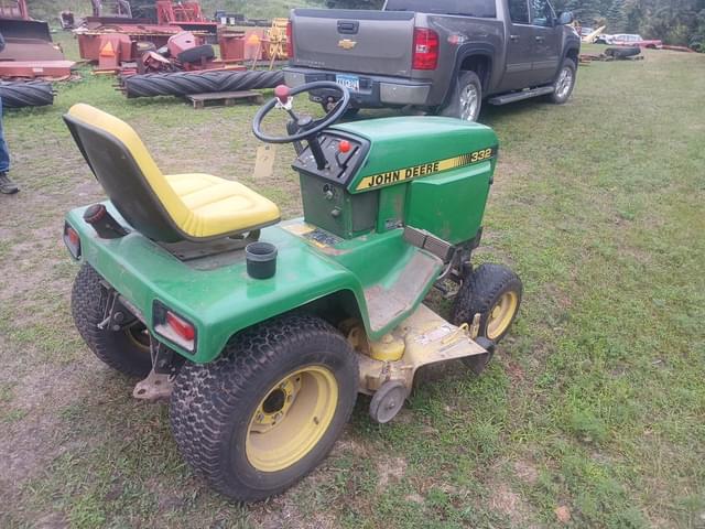 Image of John Deere 332 equipment image 4