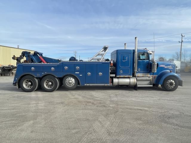 Image of Kenworth W900L equipment image 4