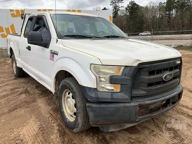 Image of Ford F-150 equipment image 2