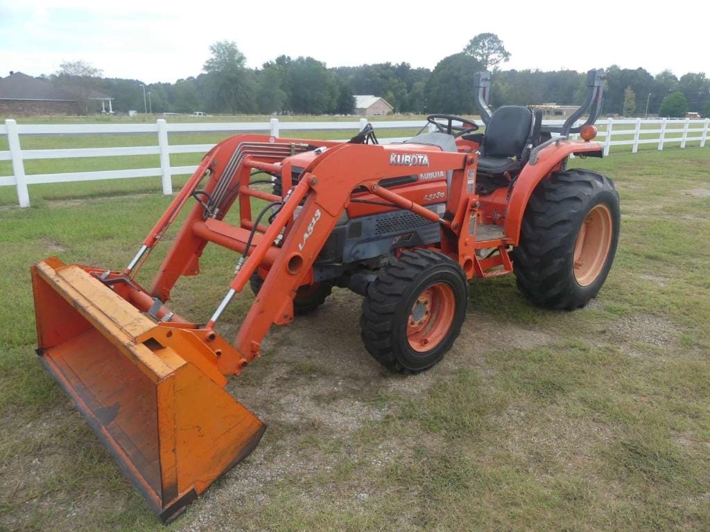 2004 Kubota L3130 Equipment Image0
