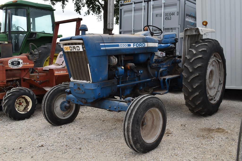 Image of Ford 5600 Primary image
