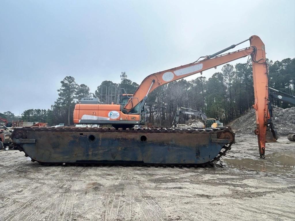 2015  Doosan DX225LC-5 Equipment Image0