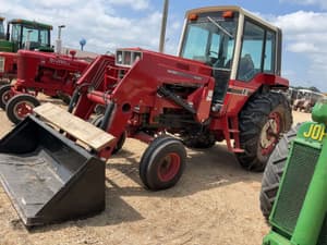 1982 International Harvester 886 Image