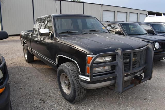 Image of Chevrolet 1500 equipment image 1