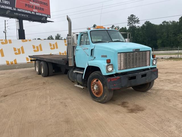 Image of White GMC Brigadier equipment image 2