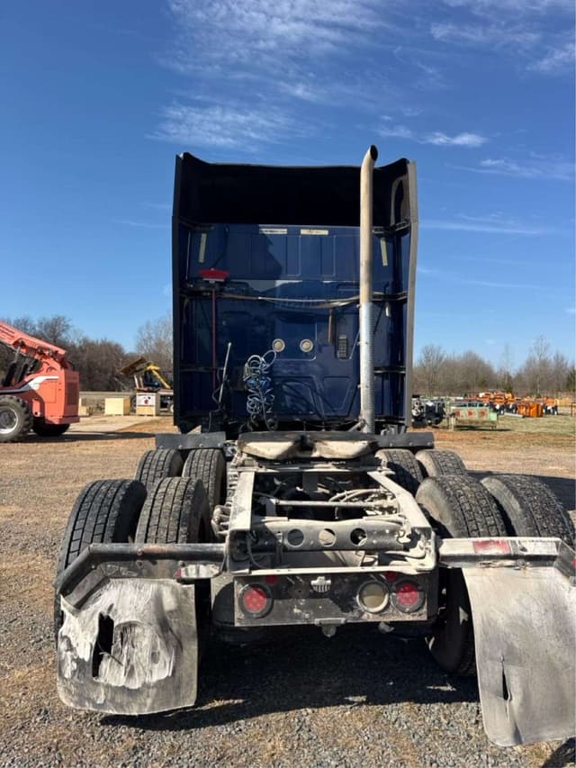 Image of International ProStar+ equipment image 3