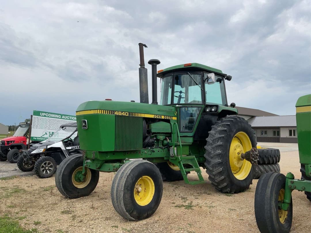 Image of John Deere 4640 Primary image