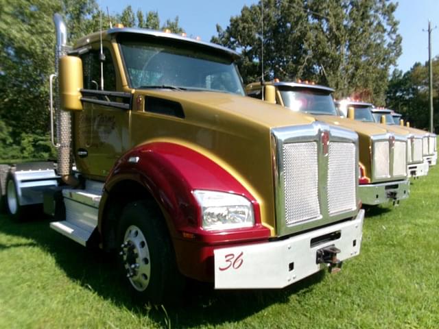 Image of Kenworth T880 equipment image 2