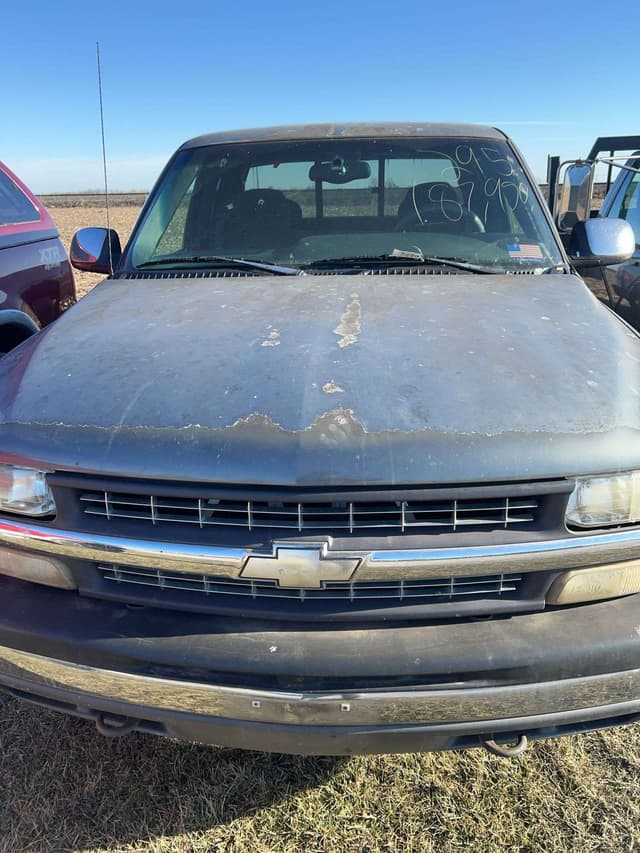 Image of Chevrolet 1500 equipment image 1