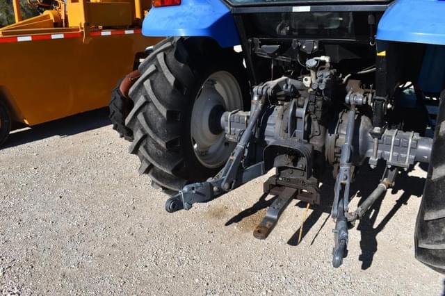 Image of New Holland TS100 equipment image 4