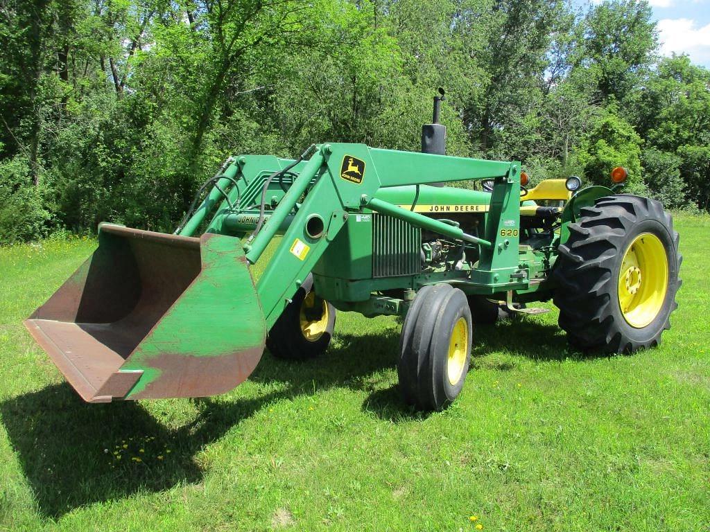 Image of John Deere 2440 Primary image