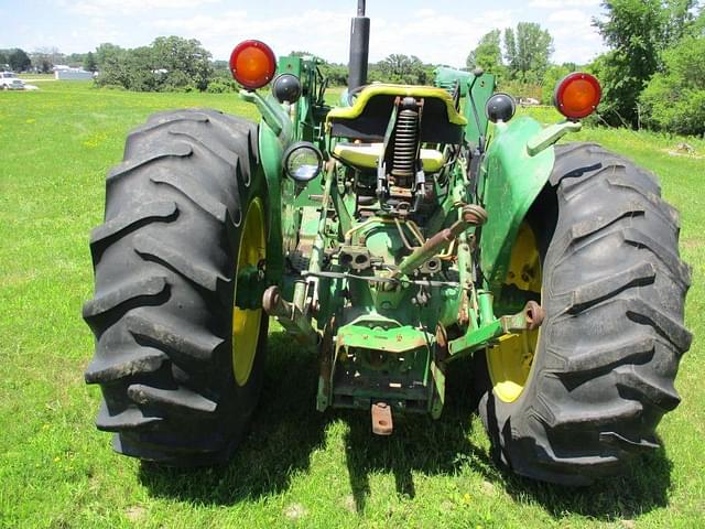 Image of John Deere 2440 equipment image 4