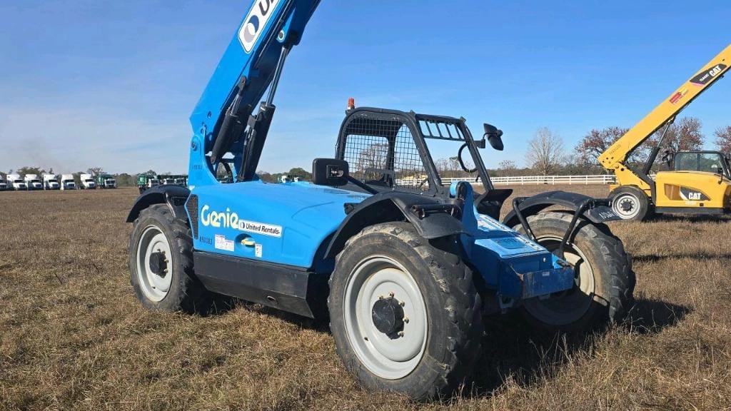 2017 Genie GTH-636 Equipment Image0