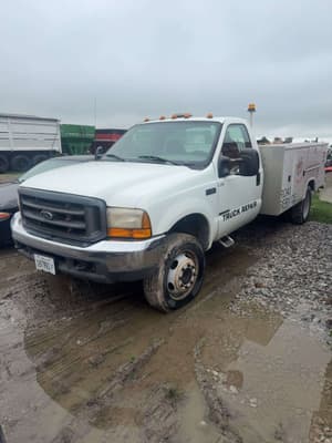 2000 Ford F-550 Image