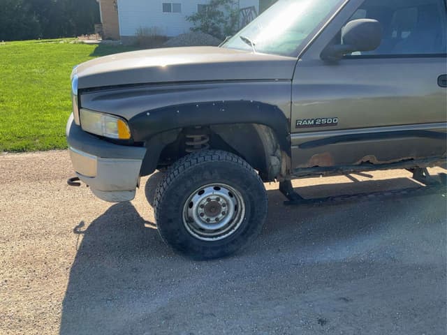 Image of Dodge Ram 2500 equipment image 1