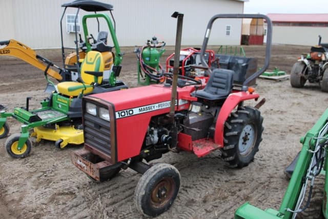 Image of Massey Ferguson 1010 equipment image 2